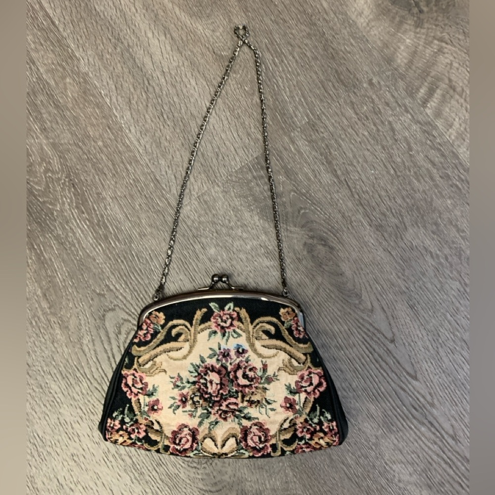 Vintage tHillard & Hanson Clutch Purse  Embroidered Needlepoint Floral, 9” X 5